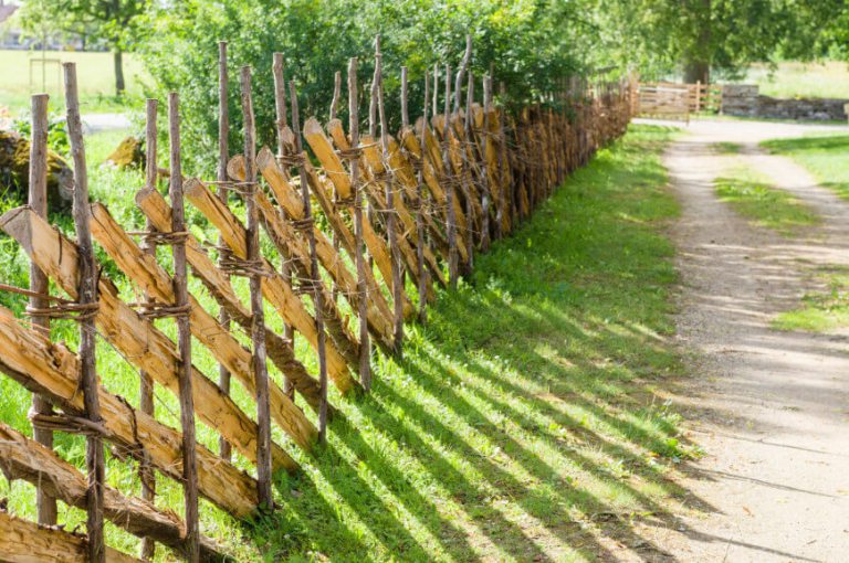 fence-23-wooden-fences-870x578
